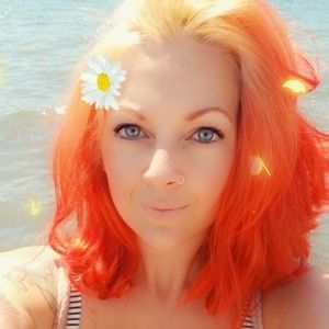 Meet your Posher, Cynthia